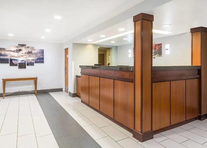 Baymont By Wyndham