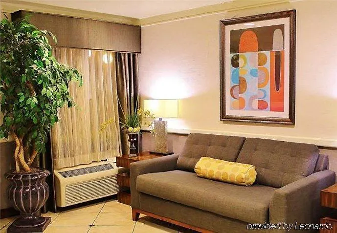 Baymont By Wyndham