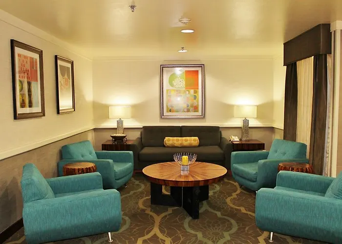 Hotel Baymont By Wyndham